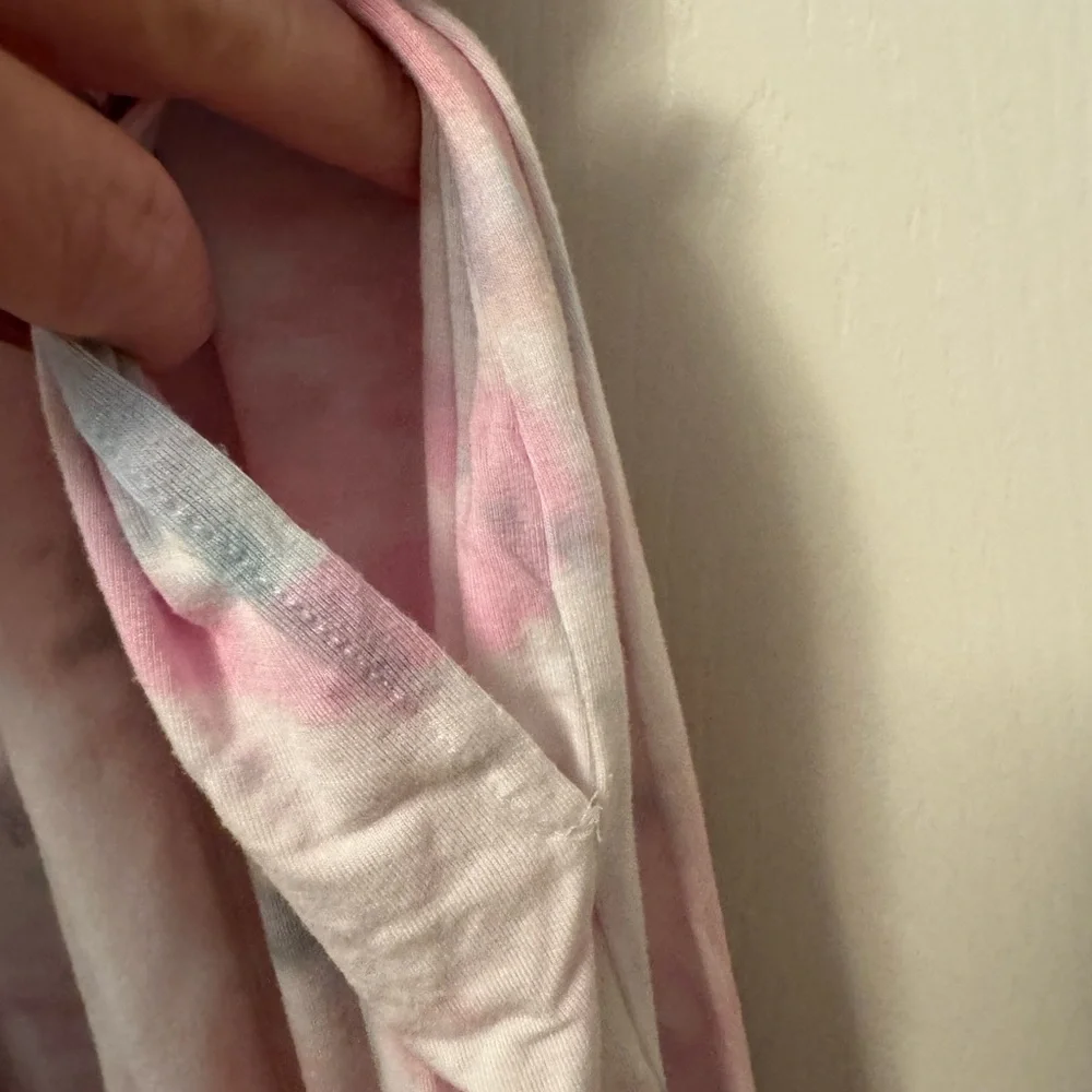 VENUS Pink and Gray Robe with Belt‎ that Ties and slits up both sides